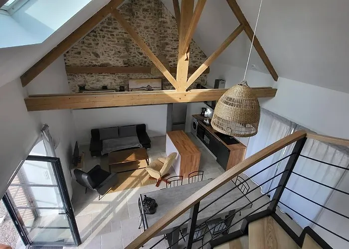 Nyaraló Longere En Pierre Avec Piscine Chauffee Prinquiau