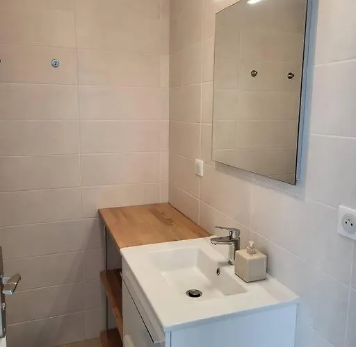 Nyaraló Longere En Pierre Avec Piscine Chauffee